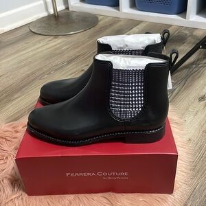 Black Matte Fabric Accent Marsala Rain Boot size 7